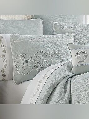 Royal Court Water’s Edge King Quilt Set Aqua Coastal Seashell Embroidered New